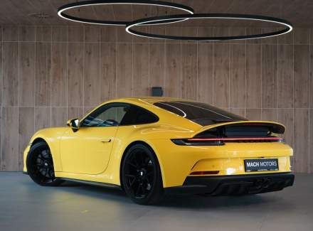 Porsche - 911