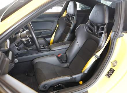 Porsche - 911
