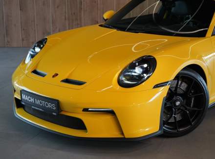 Porsche - 911
