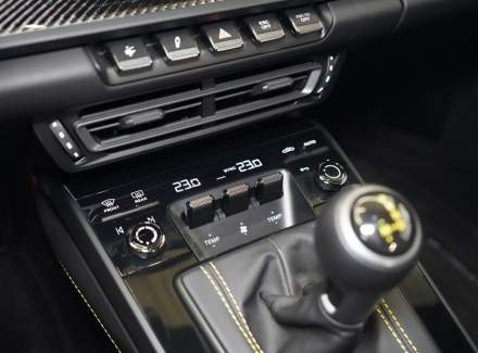 Porsche - 911