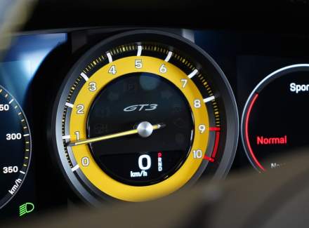 Porsche - 911