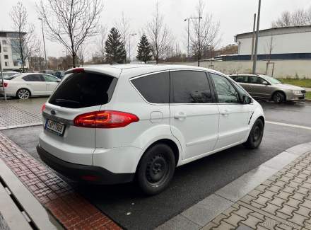 Ford - S-MAX