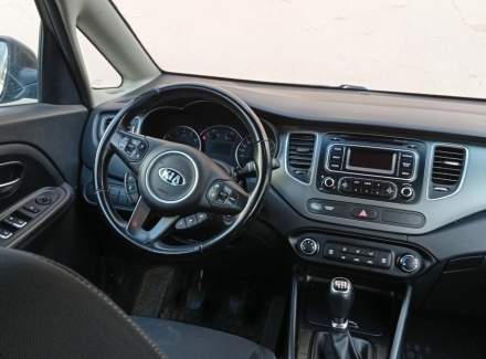 Kia - Carens