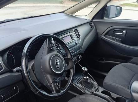Kia - Carens