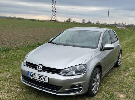 Volkswagen - Golf