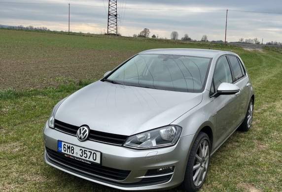 Volkswagen - Golf