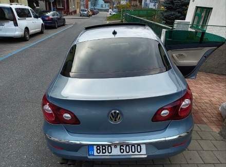 Volkswagen - Passat