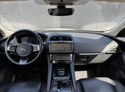 Jaguar - F-Pace