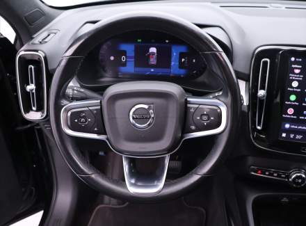 Volvo - XC40