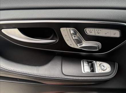 Mercedes-Benz - V-class