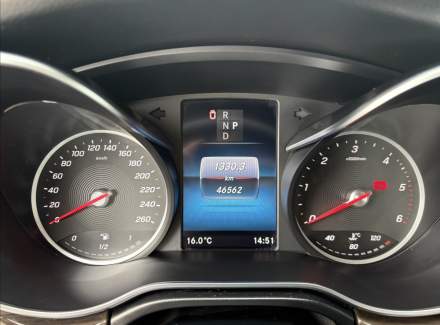 Mercedes-Benz - V-class