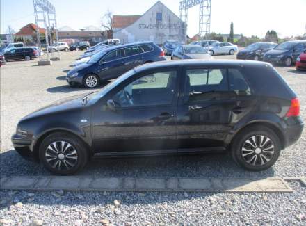 Volkswagen - Golf