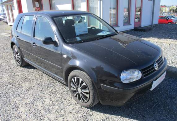 Volkswagen - Golf
