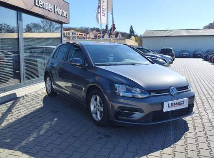 Volkswagen - Golf