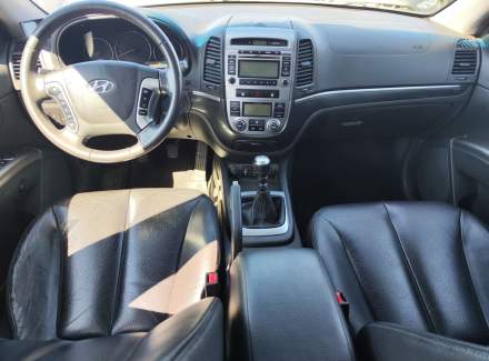 Hyundai - Santa FE