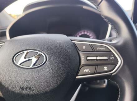 Hyundai - Santa FE