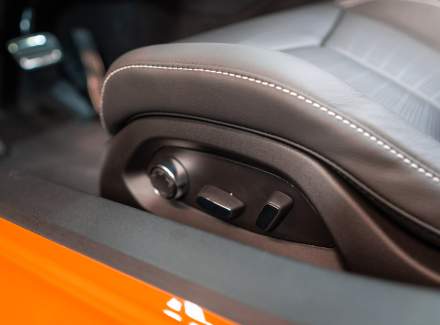 Chevrolet - Corvette