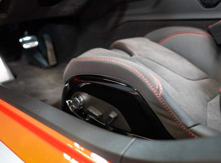 Chevrolet - Corvette