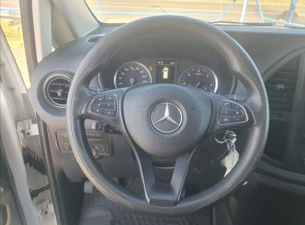 Mercedes-Benz - Vito