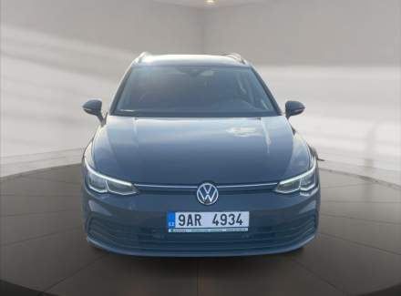 Volkswagen - Golf