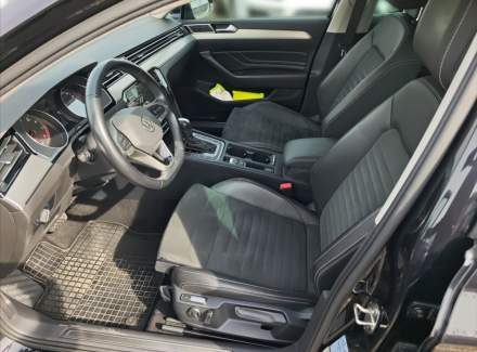 Volkswagen - Passat