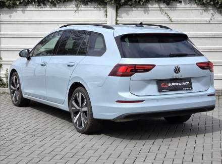 Volkswagen - Golf