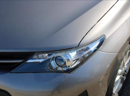 Toyota - Auris