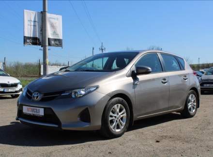 Toyota - Auris