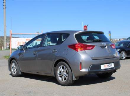 Toyota - Auris