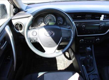 Toyota - Auris