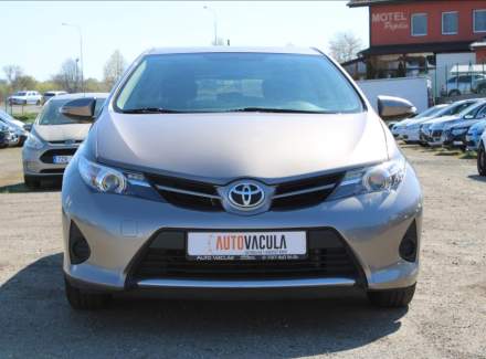 Toyota - Auris