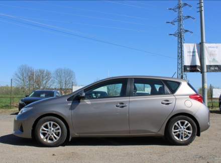Toyota - Auris