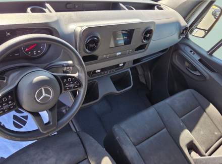 Mercedes-Benz - Sprinter