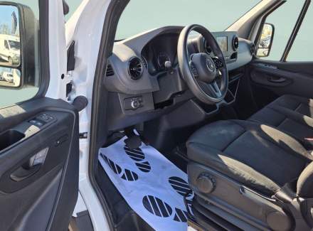 Mercedes-Benz - Sprinter
