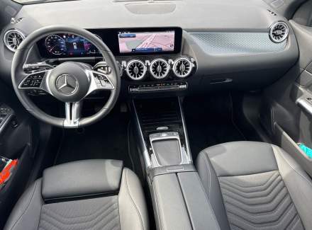 Mercedes-Benz - GLA