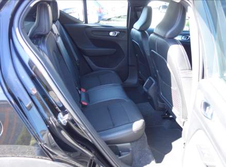 Volvo - XC40