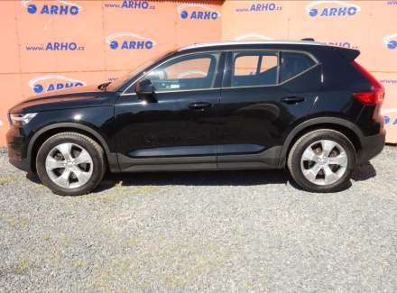 Volvo - XC40