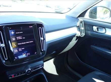 Volvo - XC40