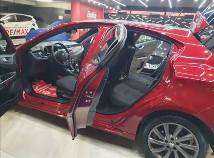 Alfa Romeo - Giulietta