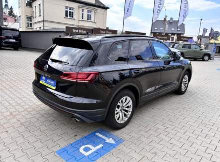 Volkswagen - Touareg