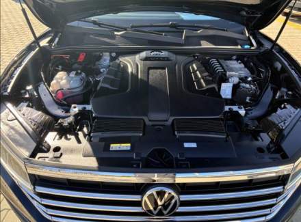 Volkswagen - Touareg