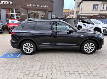 Volkswagen - Touareg
