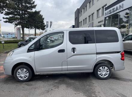 Nissan - NV200