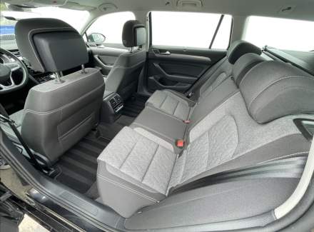 Volkswagen - Passat
