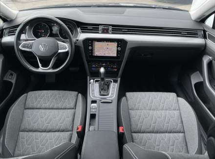 Volkswagen - Passat