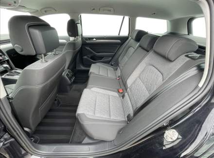 Volkswagen - Passat
