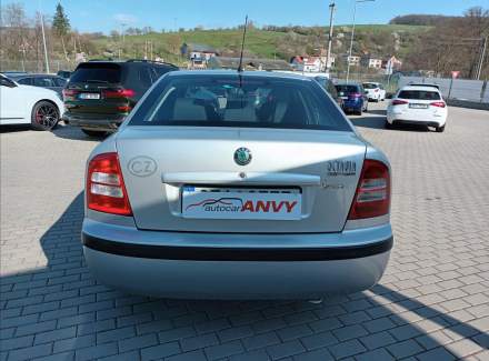 Škoda - Octavia