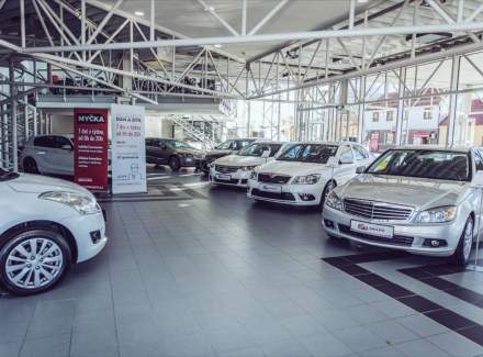 Volkswagen - Golf