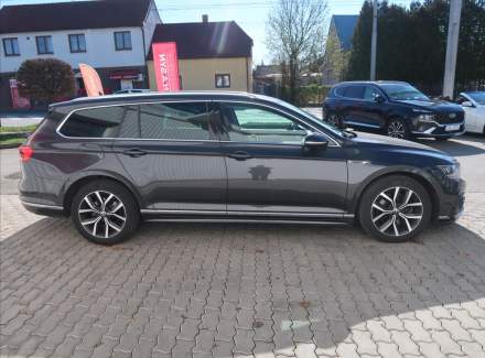 Volkswagen - Passat