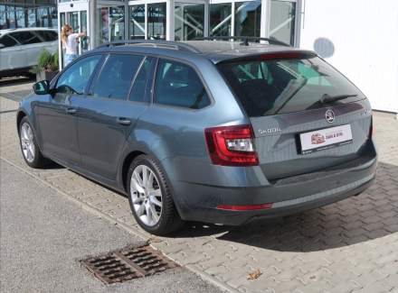 Škoda - Octavia